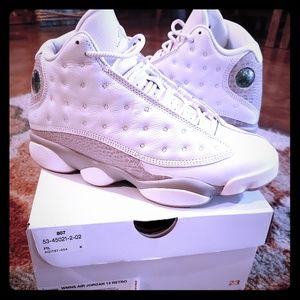 Womens Jordan retro 13